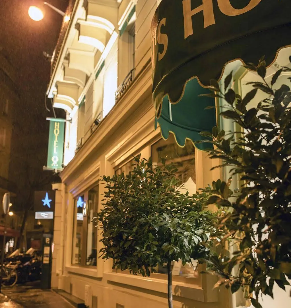 Queens Boutique Hotel