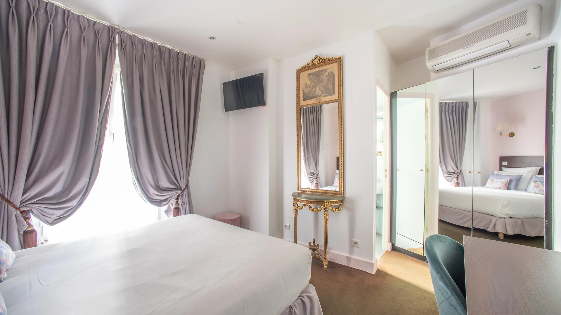 Queens Boutique Hotel