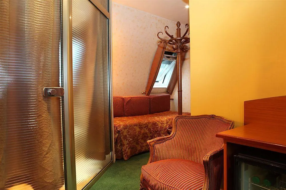 Hotel Queens Boutique Paříž